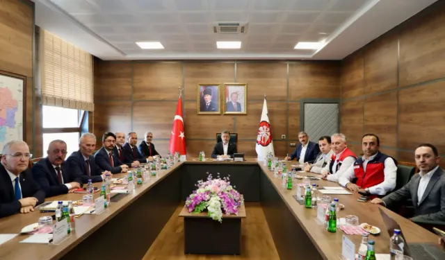 Tarım Bakanı Yumaklı ile Niğde'nin Tarım Yatırımları Değerlendirildi