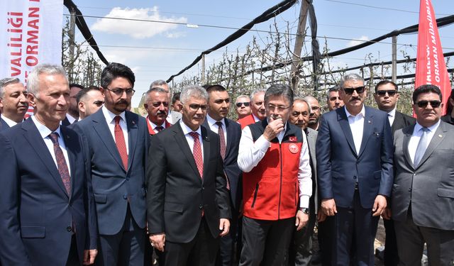 Bakan Yumaklı’dan Niğde’de Zirai Don Açıklaması